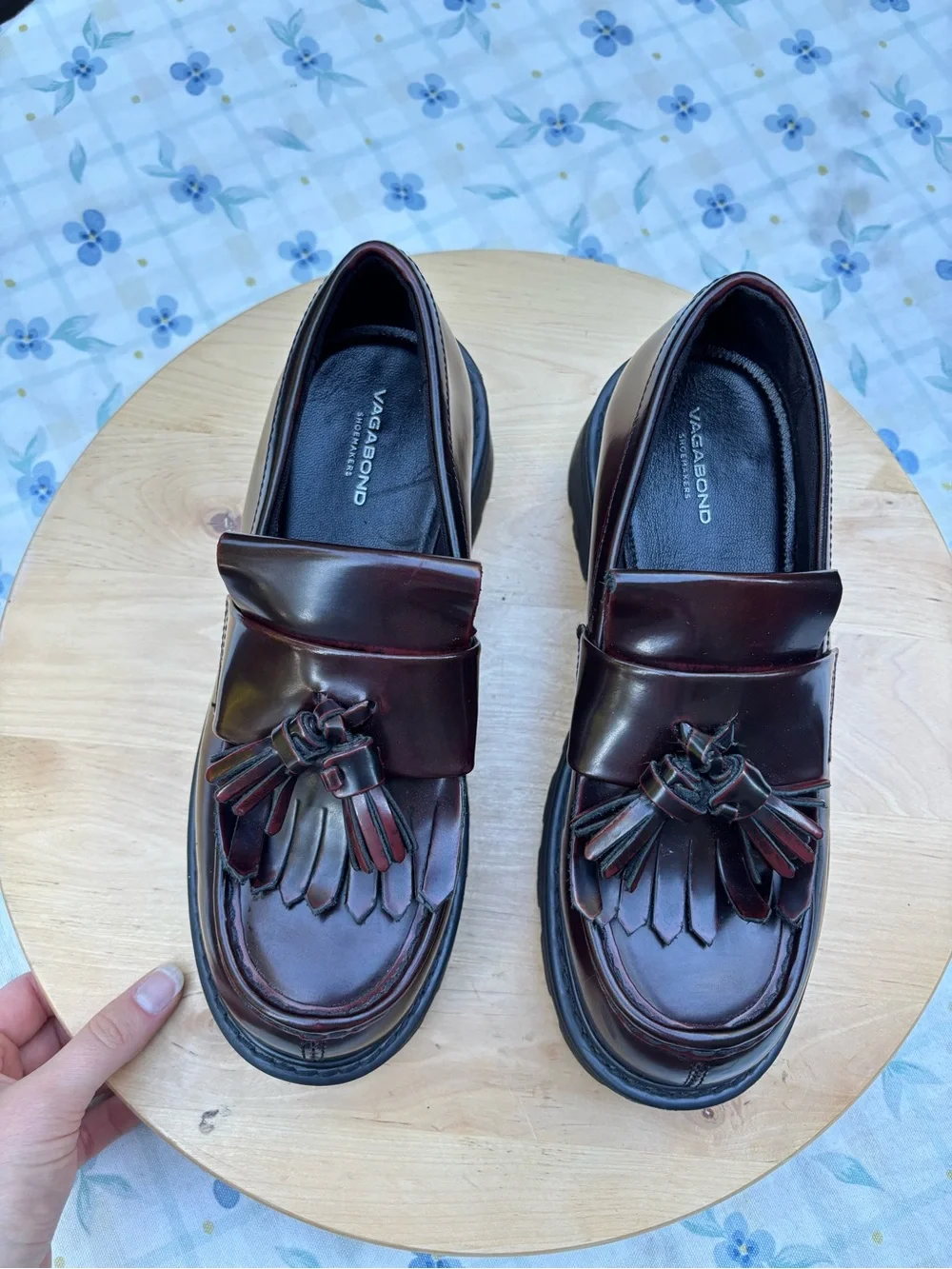Vagabond Cosmo 2.0 Oxblood Red Patent Leather Chunky Tassel Loafers Fall Size 7
